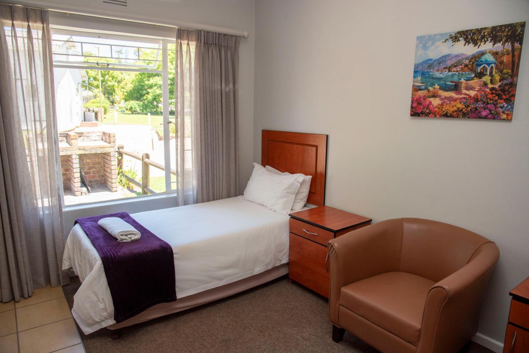 Pine Lodge George Room photo